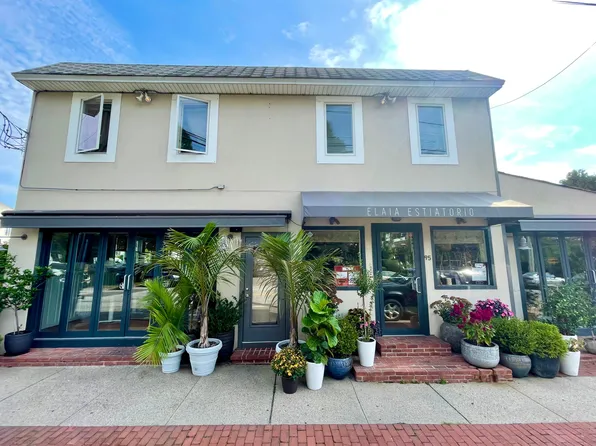 95 School St, Bridgehampton, NY 11932