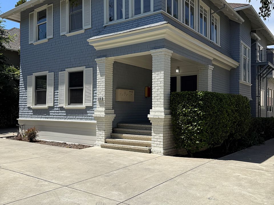 1236 Bellevue Ave #1. 1st floor unit in a 3 unit building