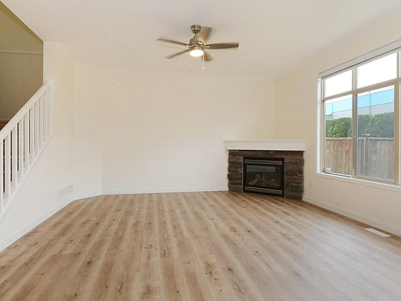4th image of 7543 Morrow Rd #3