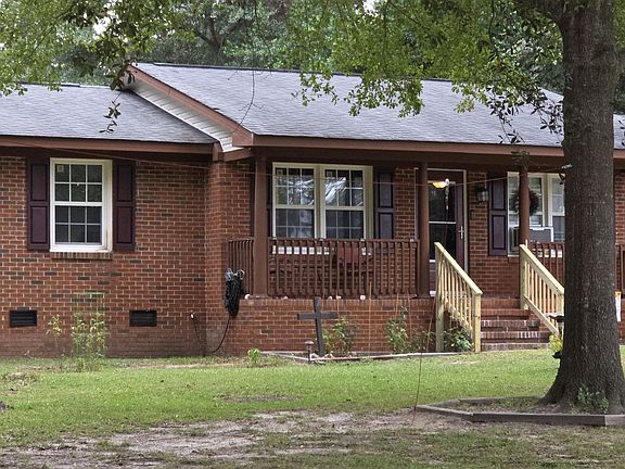 3rd image of 214 Bristol Ave