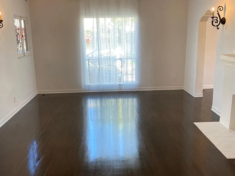 9332 W Olympic Blvd — Photo 14