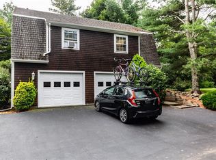 816 Boston Neck Rd, Narragansett, RI 02882