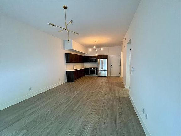 2nd image of 2960 NE 207th St Unit 507