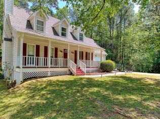 822 Pine Ridge Dr, Stone Mountain, GA 30087