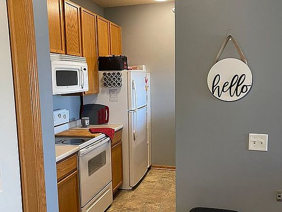 5th image of 909 7th Ave SE Unit 13