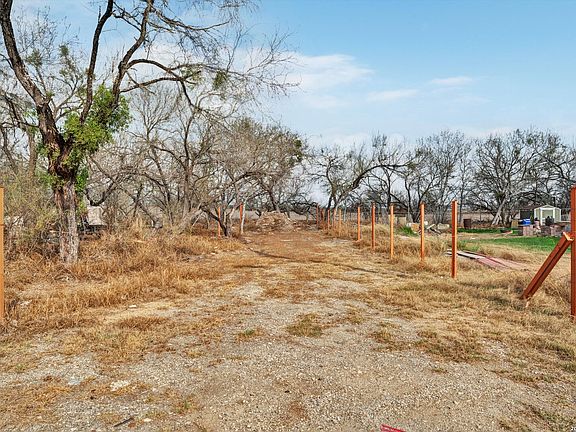 3rd image of 18962 Lagloria Rd LOT 124