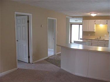 2nd image of 410 Dawnshire Dr