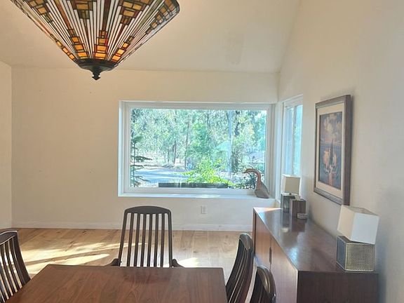 2nd image of 1906 Aspen Ln