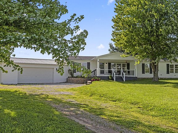 3rd image of 15193 Hall Rd NW
