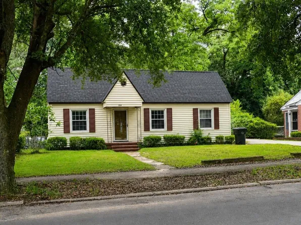 224 Oak St, Fort Valley, GA 31030