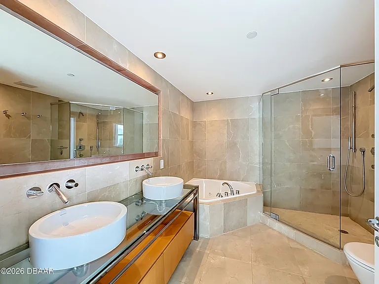 6000 Indian Creek Dr #12B — Photo 17