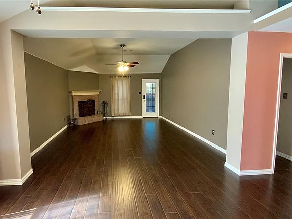 5th image of 10501 Fossil Hill Dr
