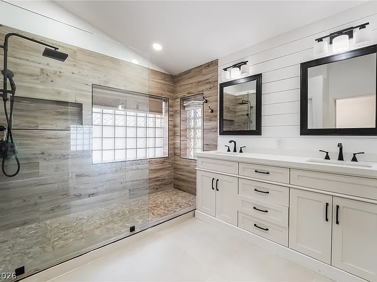 8253 Ruby Mountain Way — Photo 2