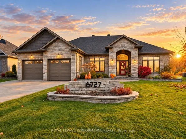 6727 Yacht Blvd, South Glengarry, ON K6H 7N6