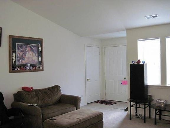 5th image of 713 Penrose St