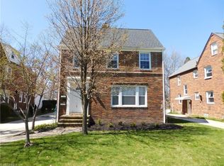 2388 Ashurst Rd, University Heights, OH 44118