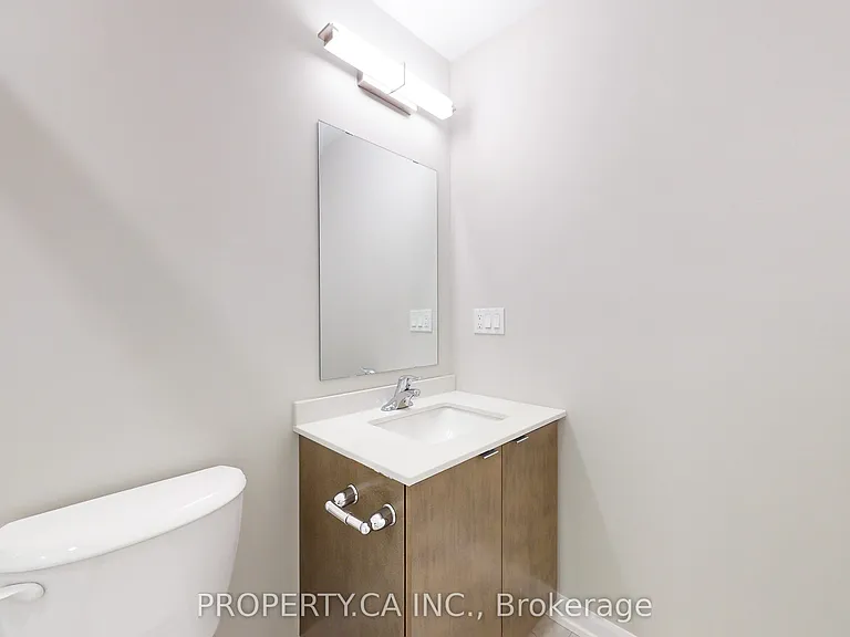 708 Woolwich St #303 — Photo 32