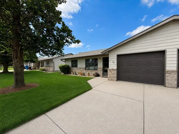 2100 30th Ave #4, Kearney, NE 68845