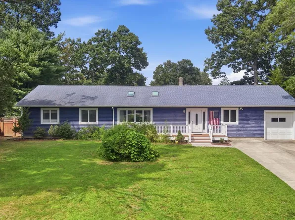 303 Knollwood Dr, Egg Harbor Township, NJ 08234