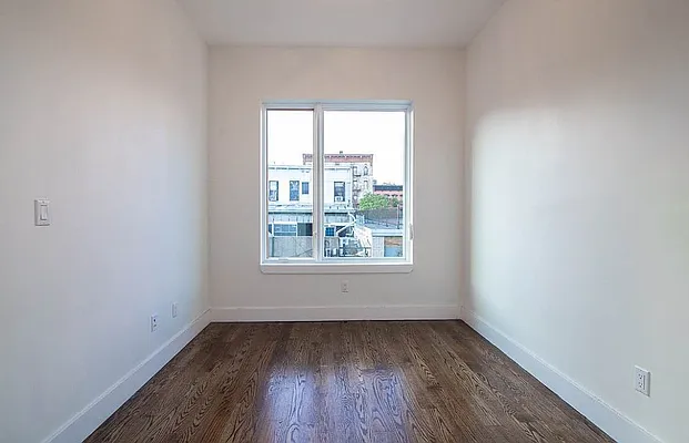Rented by Skyhigh Realty NYC LLC | media 27
