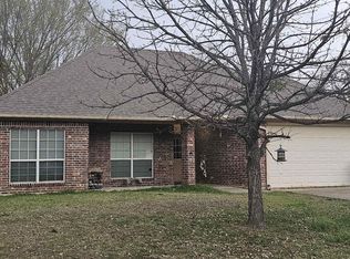 400 Bent Creek Dr, Grand Saline, TX 75140