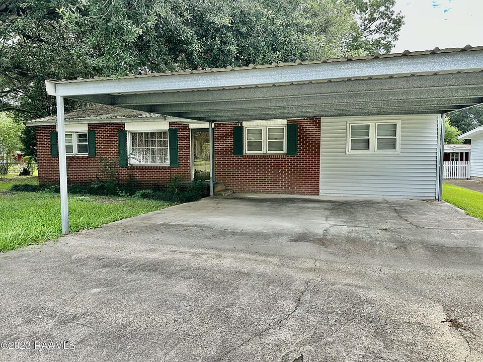 1st image of 362 Saizan Ave