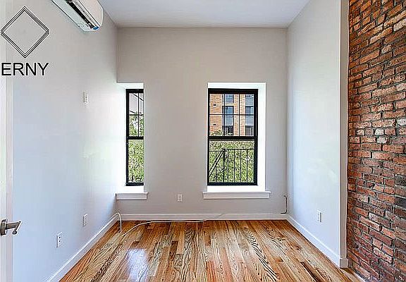 3rd image of 1014 Fulton St #3F