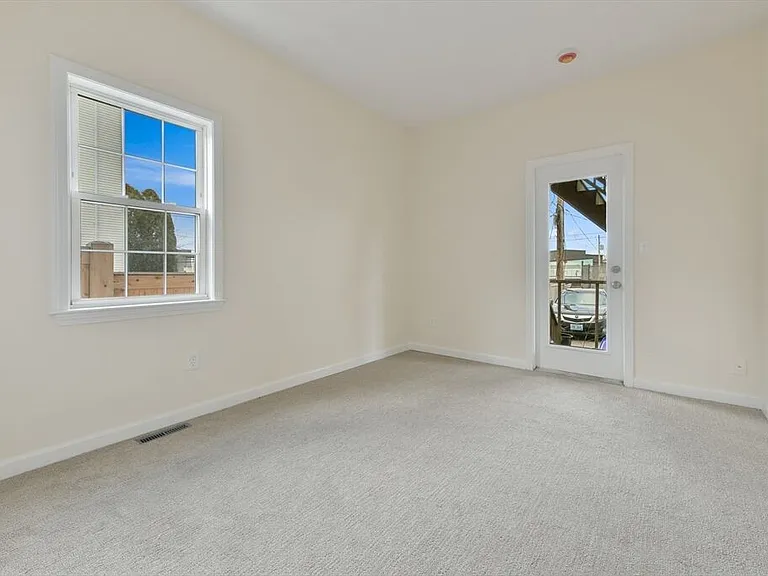 39 Middle St #1 — Photo 13