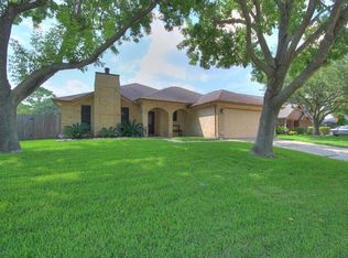 2514 Chestnut Cir, Pearland, TX 77584