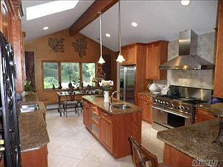 4th image of 7 Ponderosa Dr