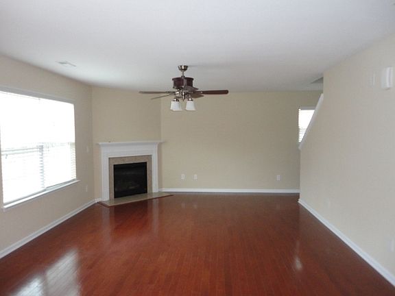 3rd image of 3634 Sweet Birch Dr