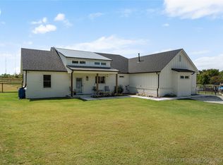 9988 Wind Ridge Dr, Sand Springs, OK 74063