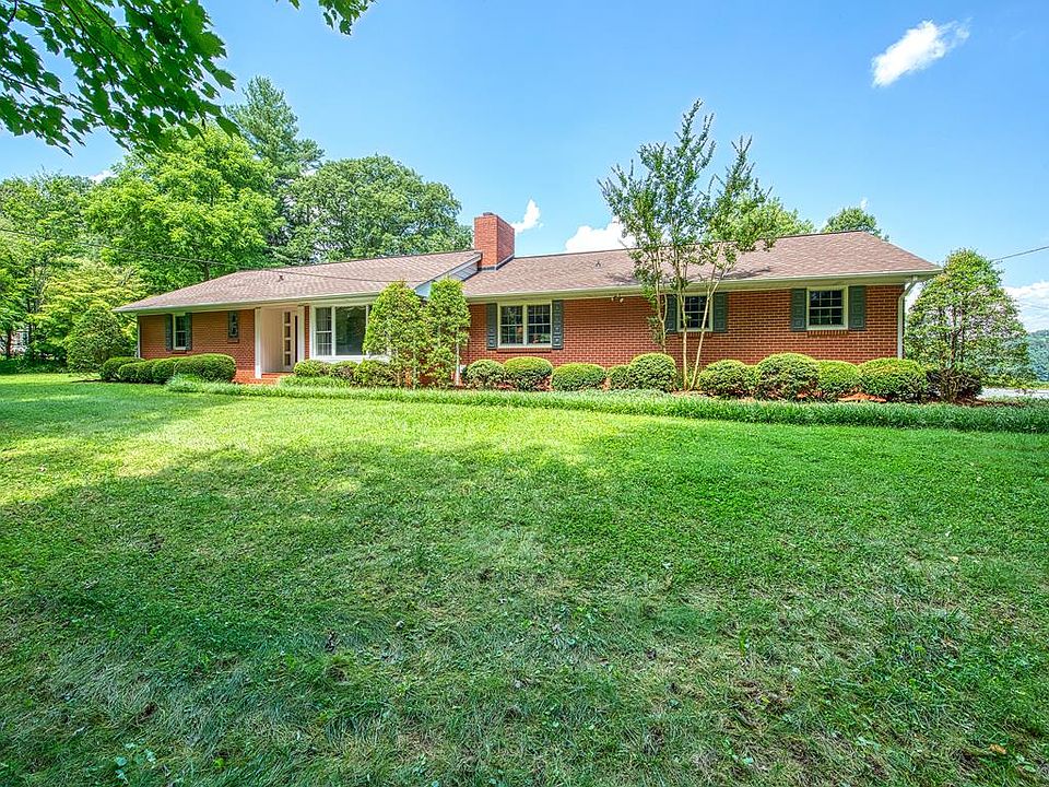 1st image of 160 Hillside Terrace Dr