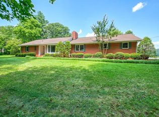 160 Hillside Terrace Dr, Waynesville, NC 28786