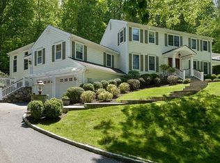 1 Suzanne Ln, Chappaqua, NY 10514