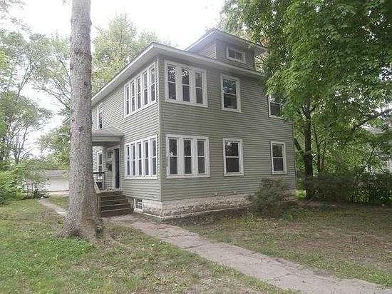 2nd image of 1236 E Maple St
