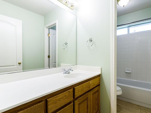 5th image of 2904 Cashell Wood Dr