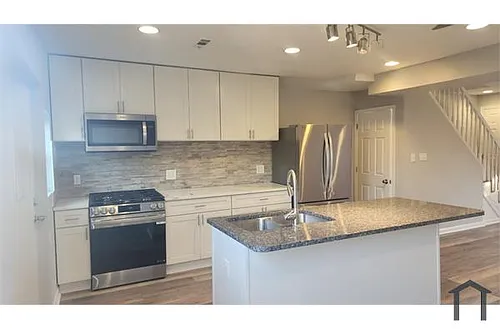 2800 W Garrison Ave Photo 1