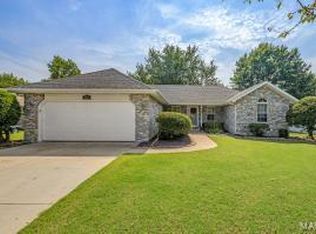 1204 Verna Ln, Nixa, MO 65714