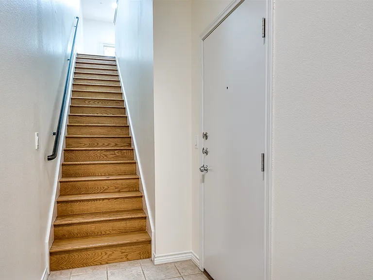 4225 McKinney Ave #11 — Photo 5
