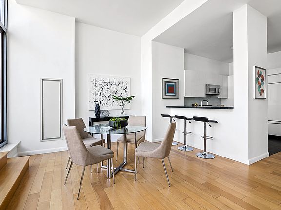 5th image of 46-30 Center Blvd Penthouse 3