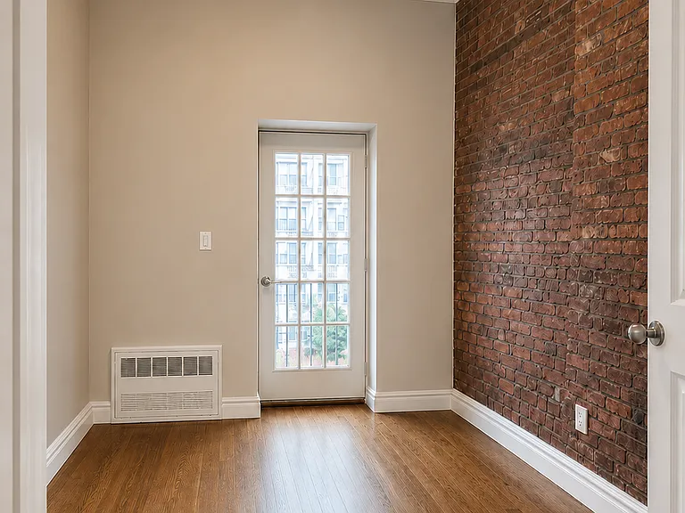 1373 1st Ave #5 — Photo 7