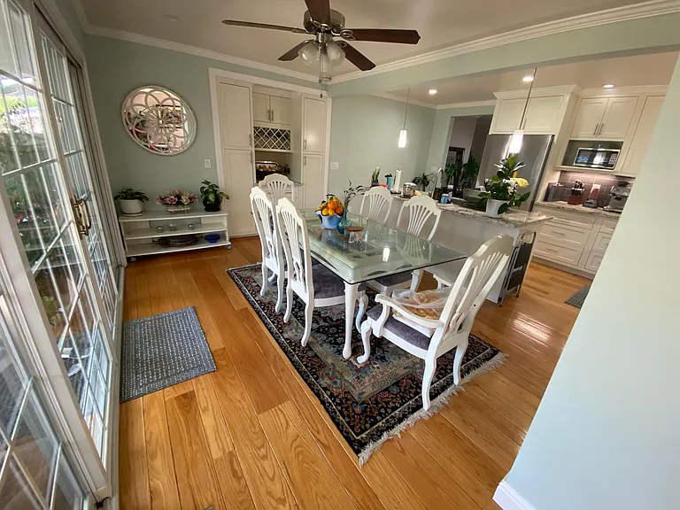 5143 Rafton Dr — Photo 2
