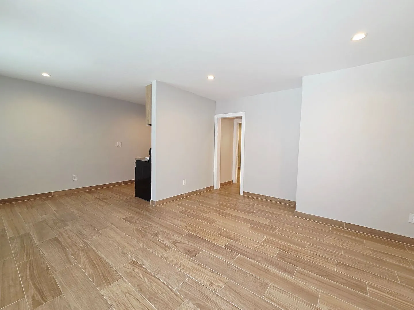 Cohasset Luxury Apartments LLC — Photo 3