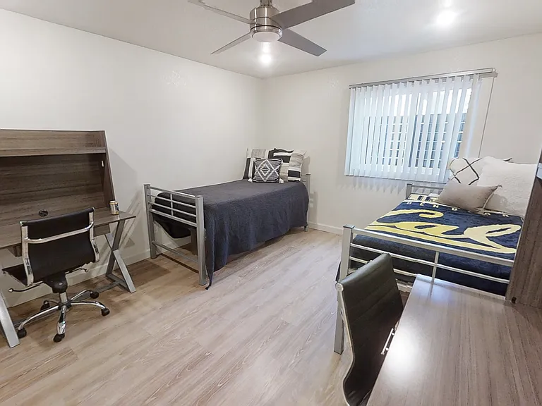 2437 Piedmont Ave — Photo 31
