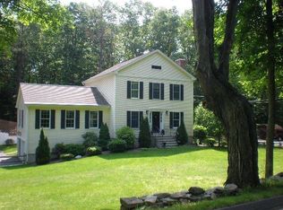 10 Ironworks Rd, Clinton, CT 06413
