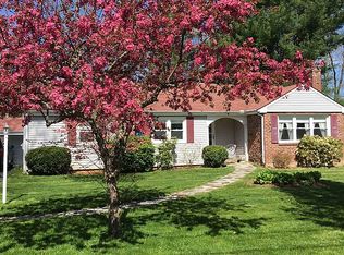 25 Gail Rd, Farmington, CT 06032