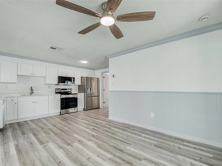 19506 Gulf Blvd #4 — Photo 45