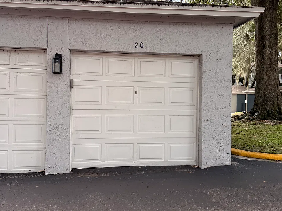 3310 Clubside Dr