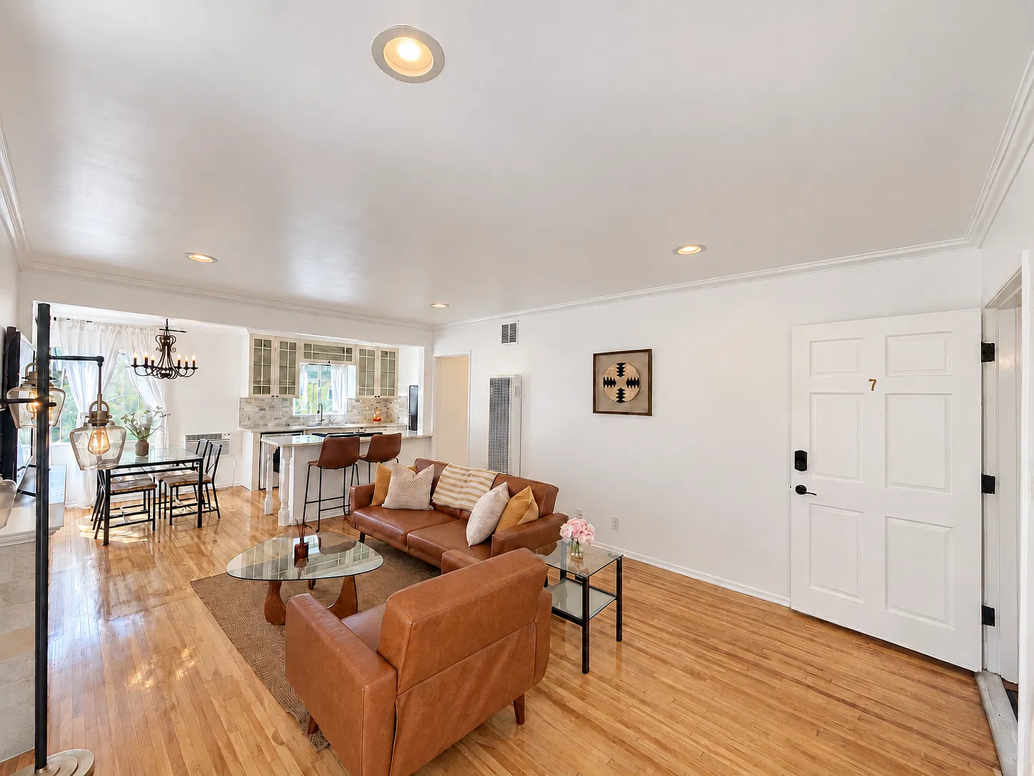 1 bed, 700 sqft, $4,000 — Photo 4